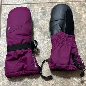Columbia mittens size M